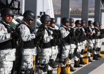 Funcionarios conservan seguros de gastos médicos mayores pese a Ley de Austeridad